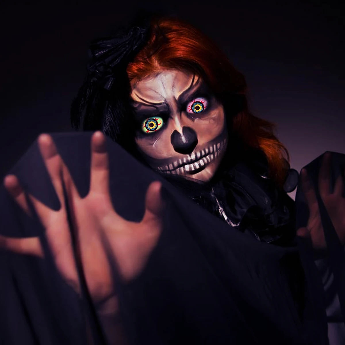 Illuminate Your Halloween with 10 Glow in the Dark Bouncy Eyeballs - Perfect for Spooky Parties and Frights