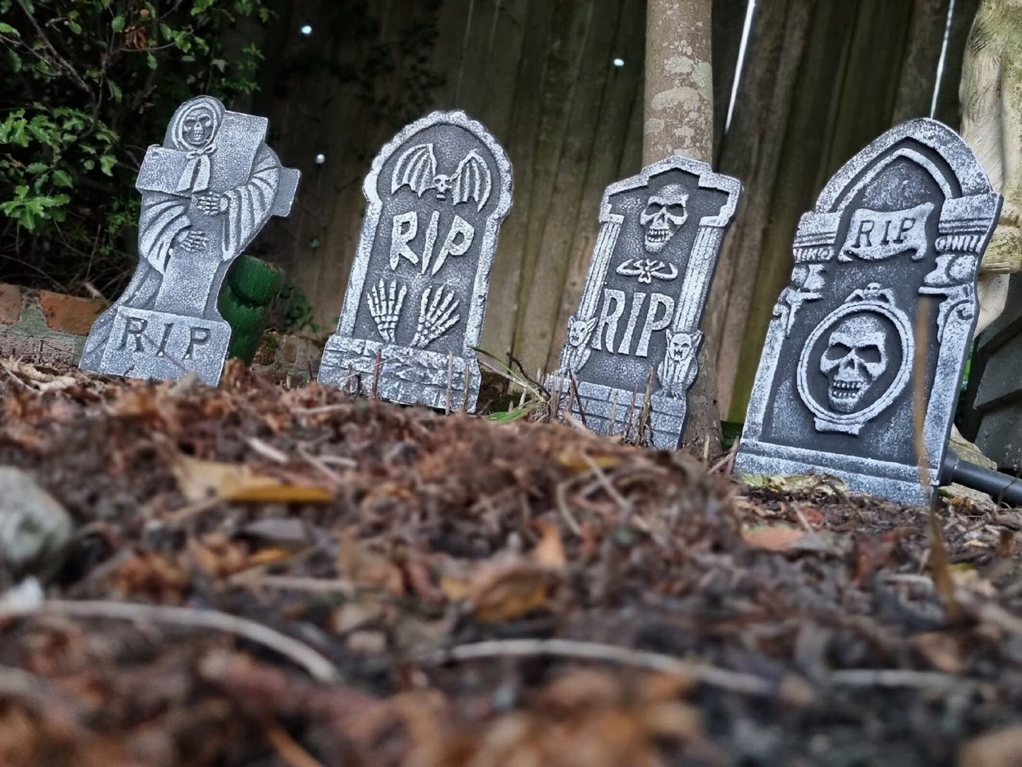 Transform Your Halloween with 4 Spooky 43Cm Tombstones – Perfect for Your Haunted Garden Display!