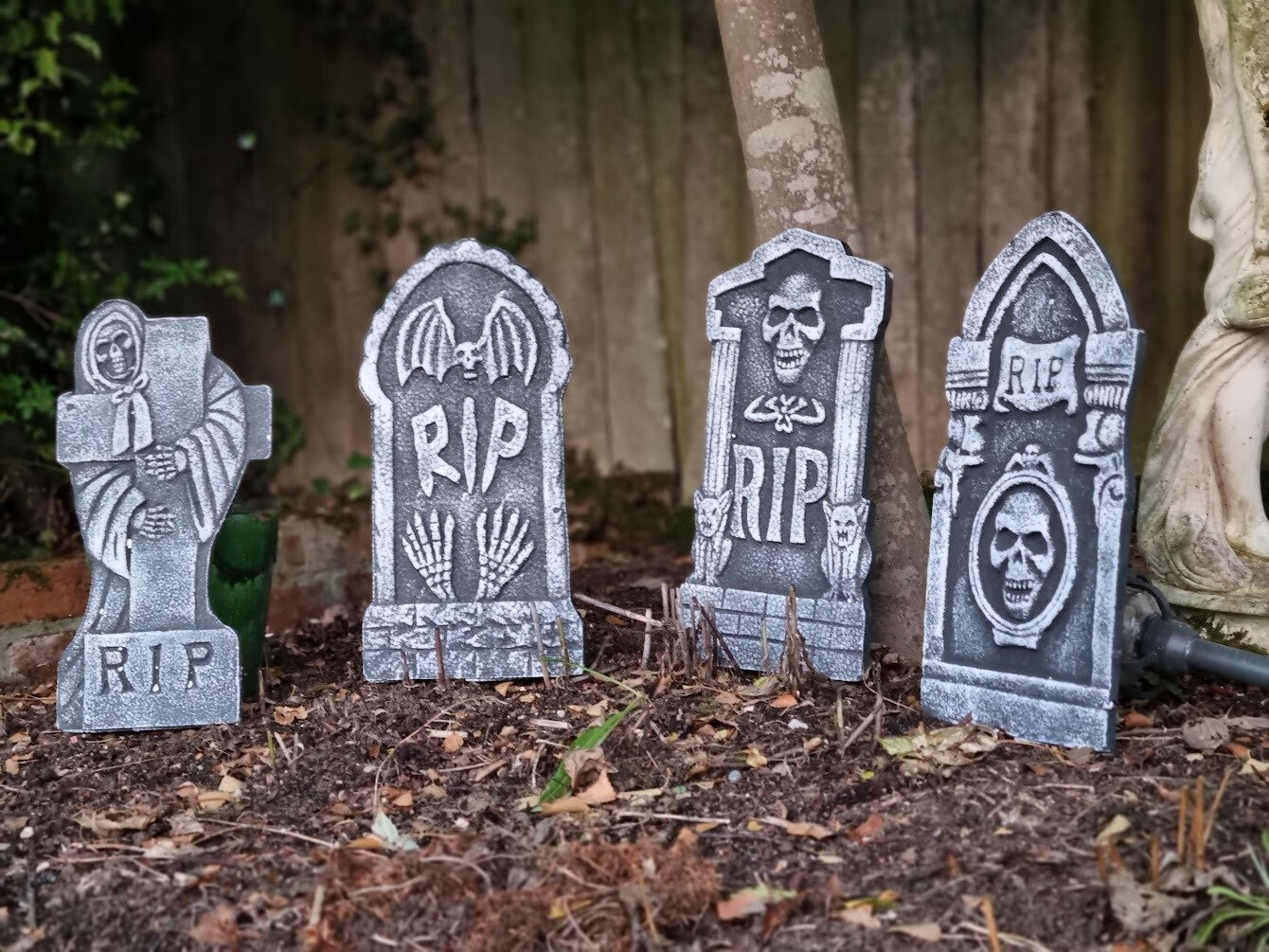 Transform Your Halloween with 4 Spooky 43Cm Tombstones – Perfect for Your Haunted Garden Display!